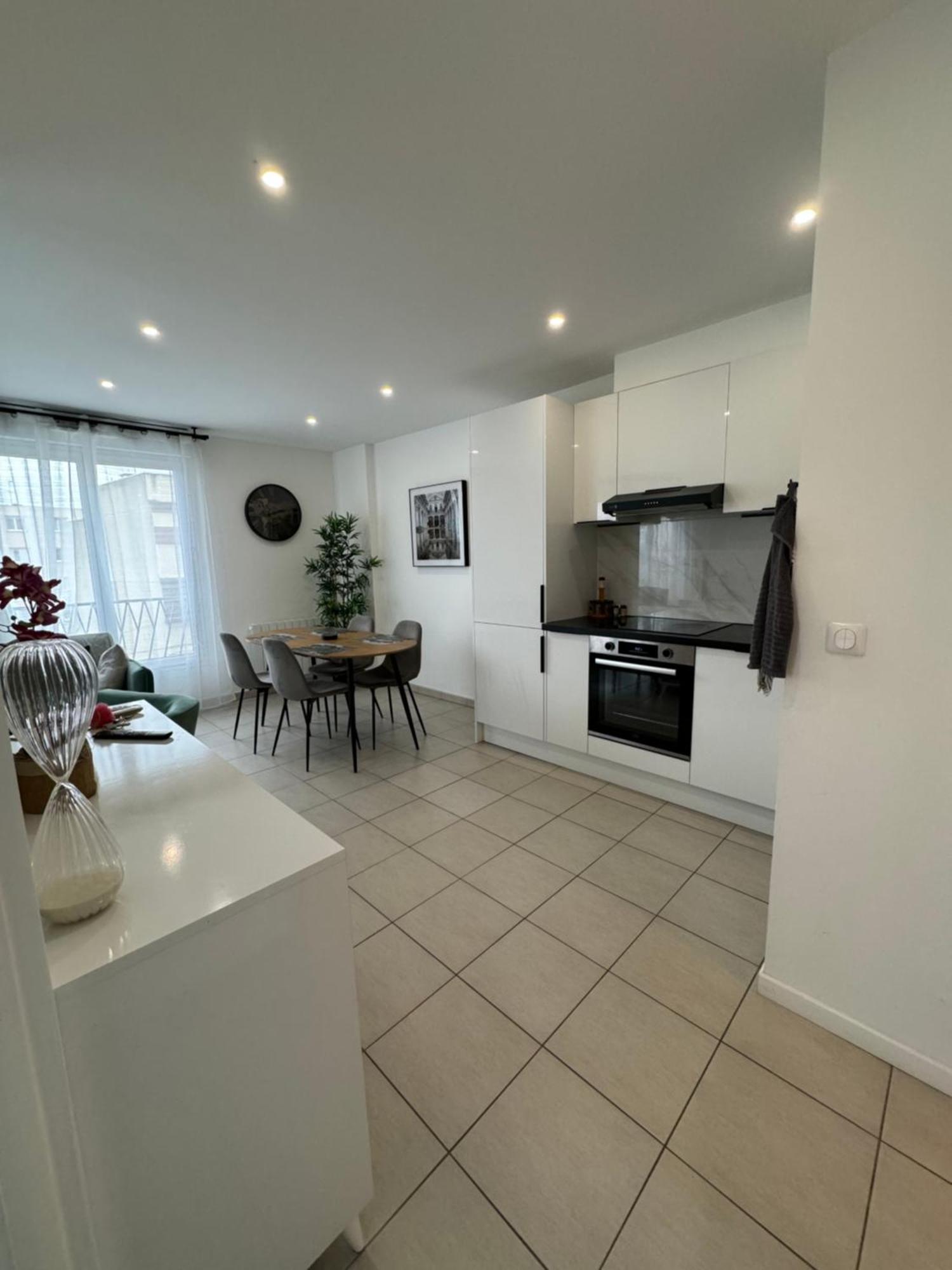 Appartement 2 Chambre Drancy Dış mekan fotoğraf